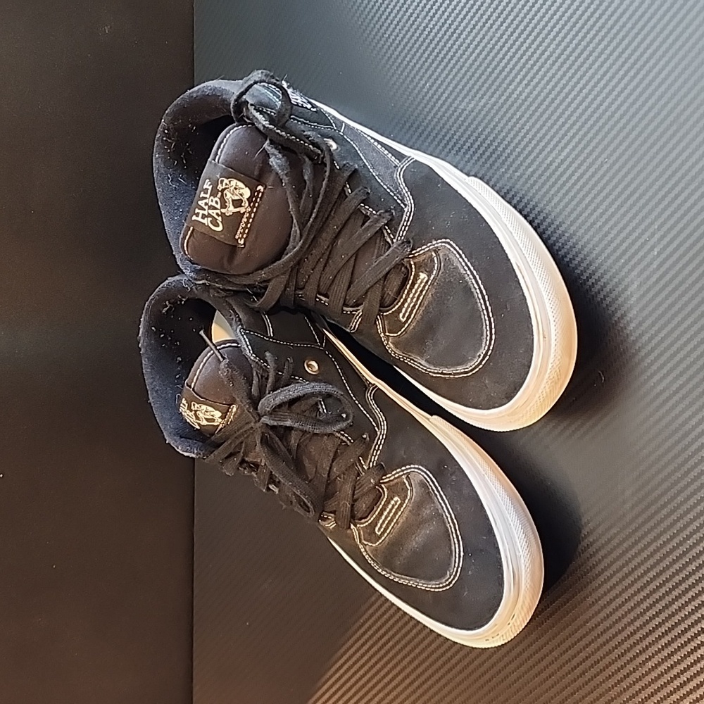 Vans Half Cabs, Size 11, Black. Like New